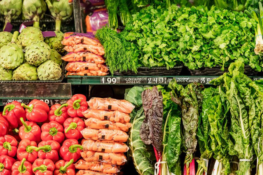 A vegetable display in a grocery store